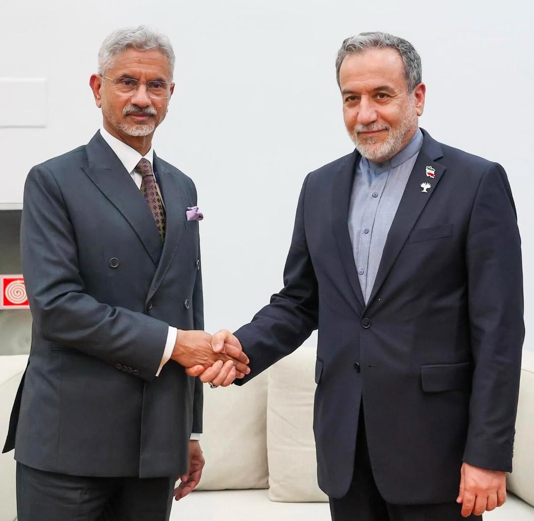  EAM Dr. S. Jaishankar met FM Abbas Araghchi on the sidelines of BRICS 2025.